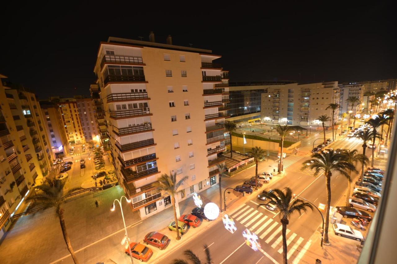 Guesting Velazquez Apartment Cadiz Bagian luar foto