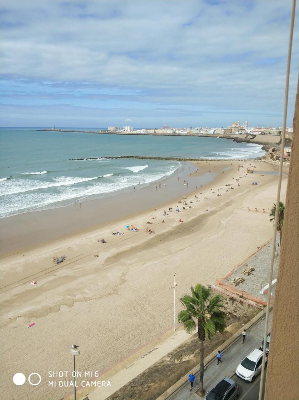 Guesting Velazquez Apartment Cadiz Bagian luar foto